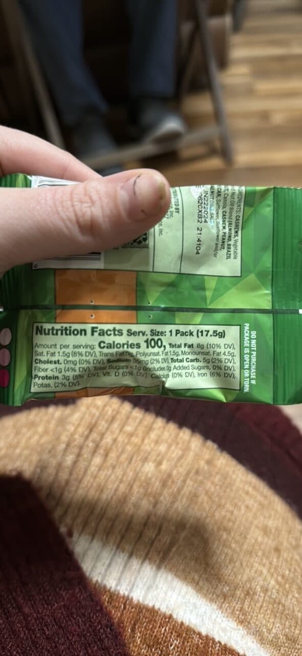 Emerald Roasted & Salted Cashew Halves & Pieces with Sea Salt packshot