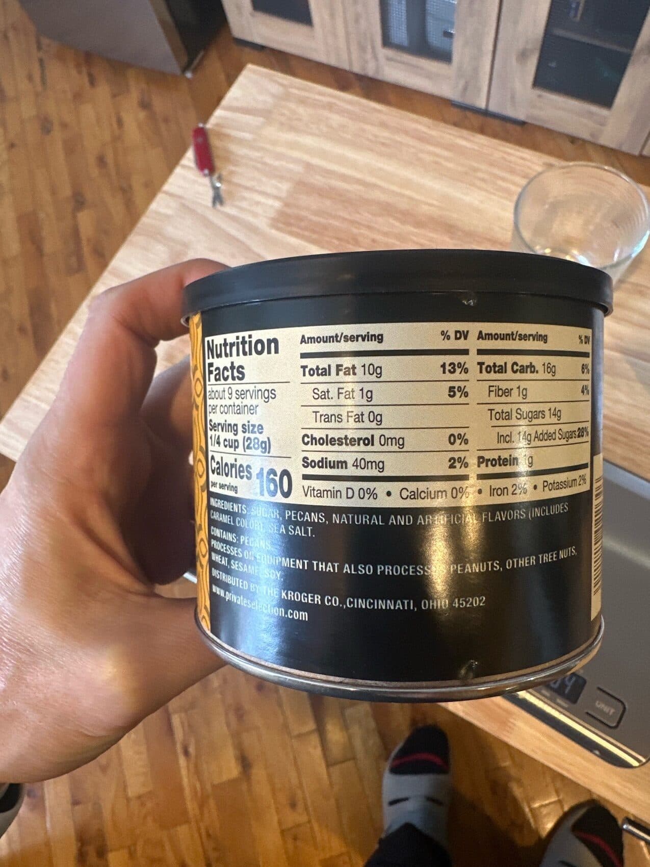 Private Selection Praline Pecans with Sea Salt packshot