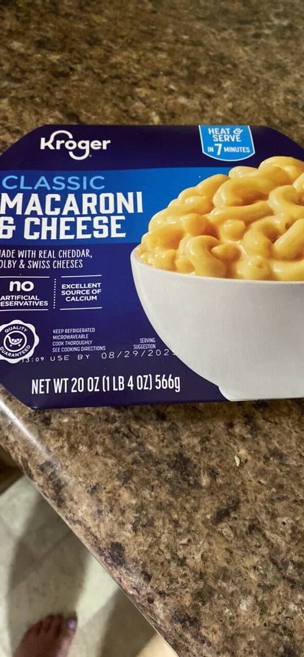 Kroger Classic Macaroni & Cheese packshot