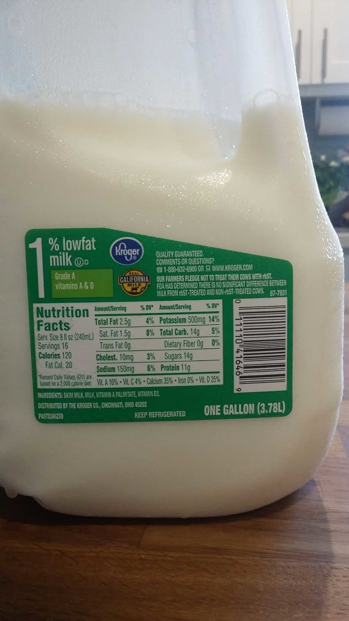 Kroger lowfat MILK packshot