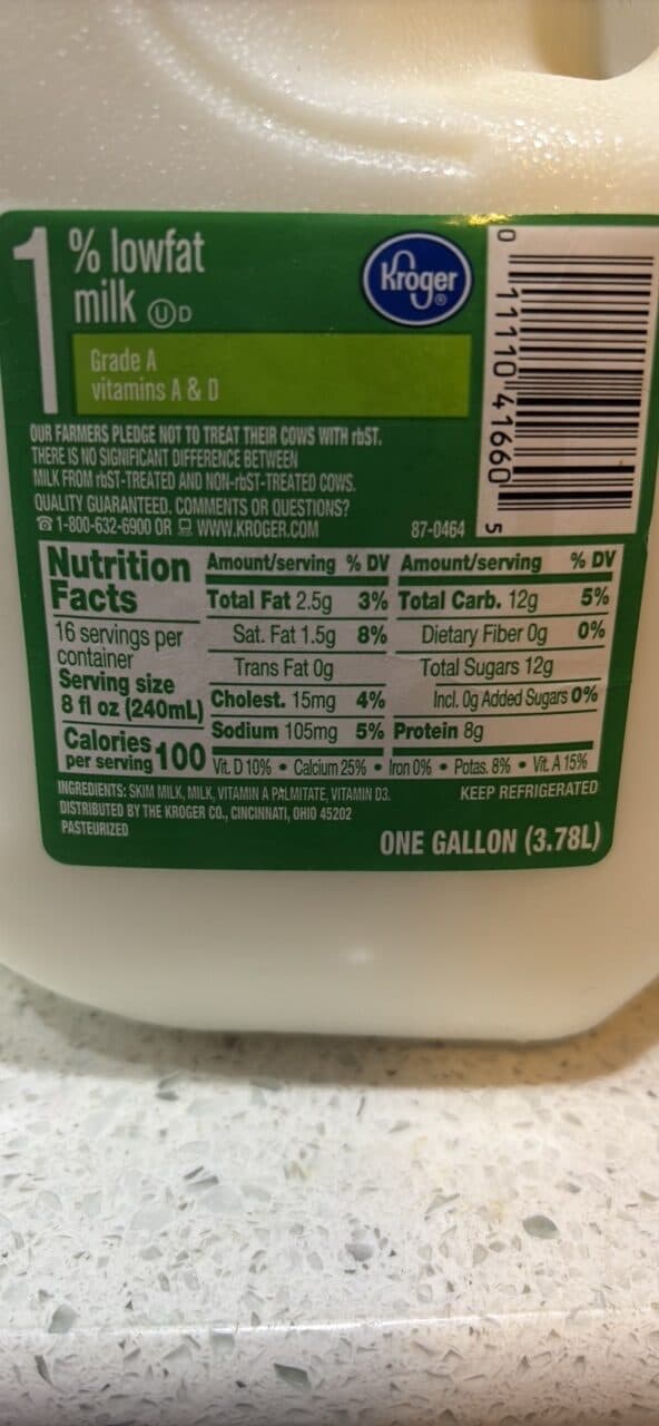 Kroger 1% lowfat milk packshot