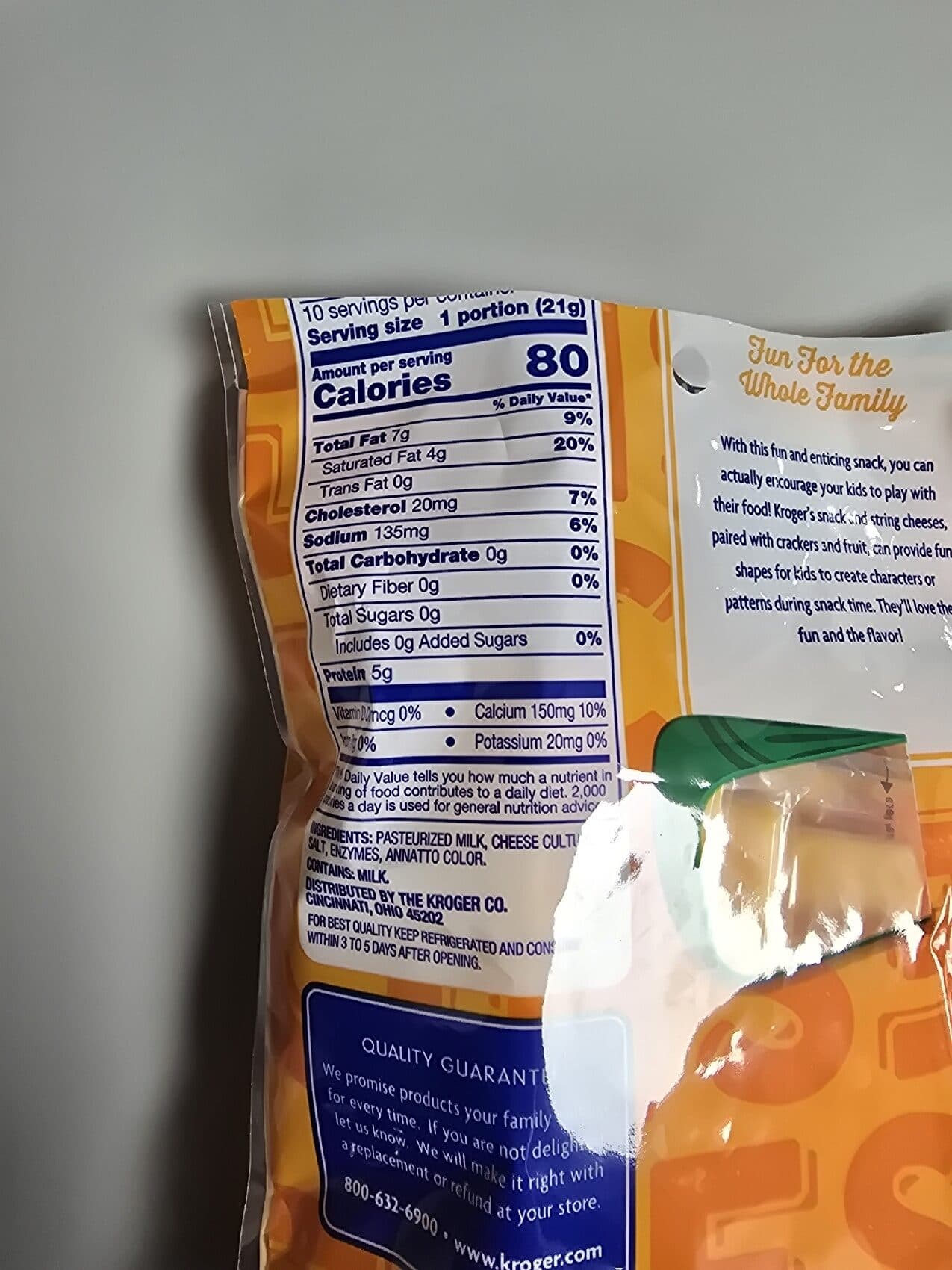Kroger Mild Cheddar Cheese Snacks packshot