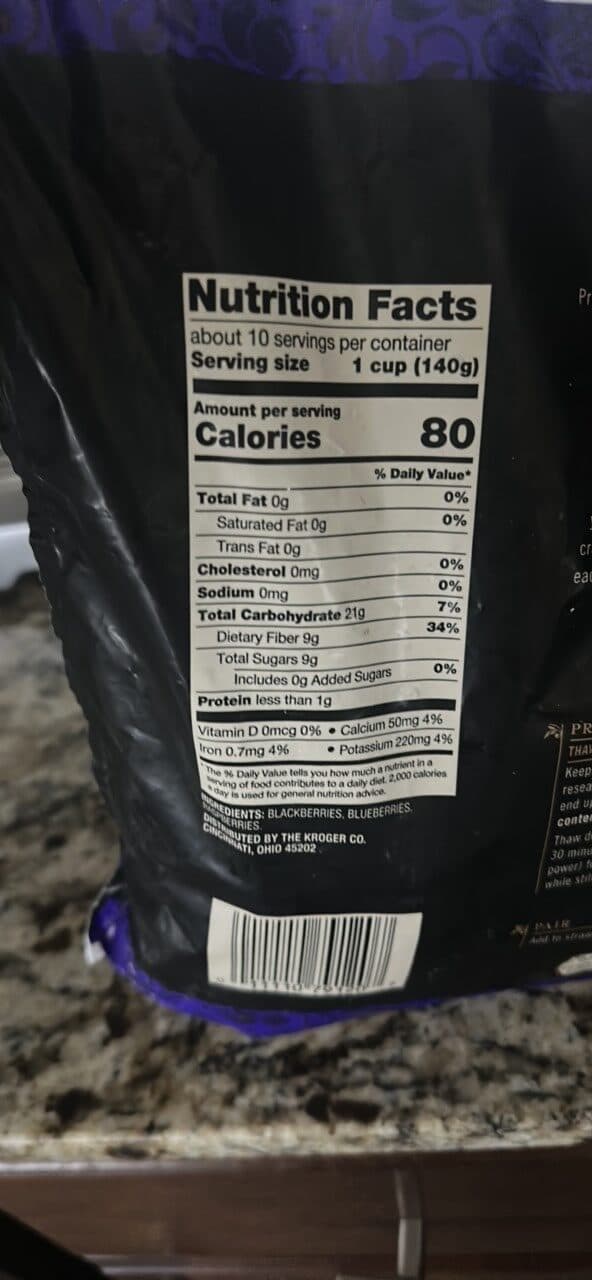 Private Selection Triple Berry Blend Blackberries, Blueberries & Raspberries packshot