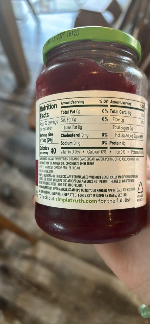 simple truth organic RASPBERRY FRUIT SPREAD packshot