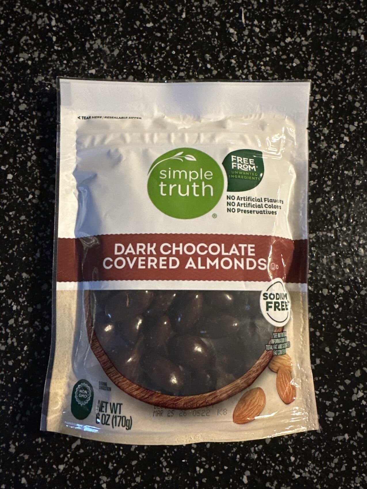 Simple Truth Organic Dark Chocolate Covered Almonds packshot