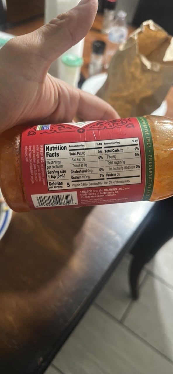 Tabasco Sriracha Sauce packshot