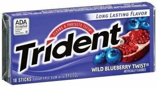 Trident Wild Blueberry Twist packshot