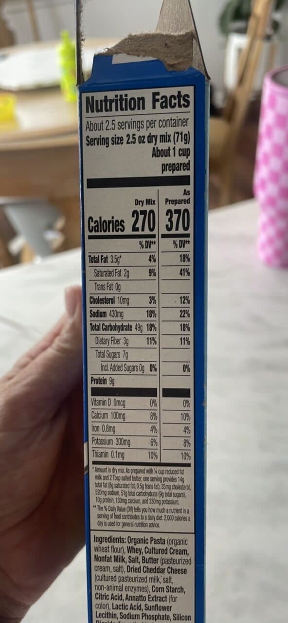 Annie's Macaroni & Classic Cheddar packshot