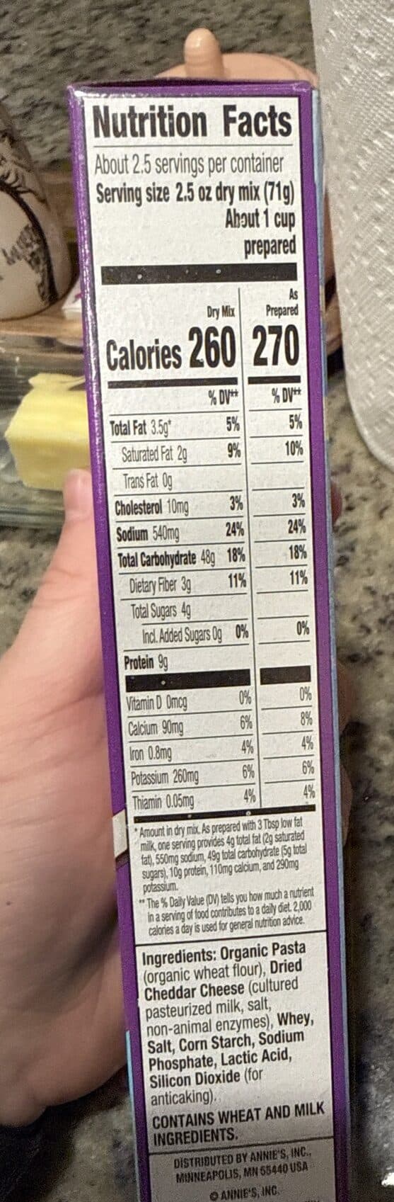 Annie's Shells and white cheddar macaroni and cheese packshot