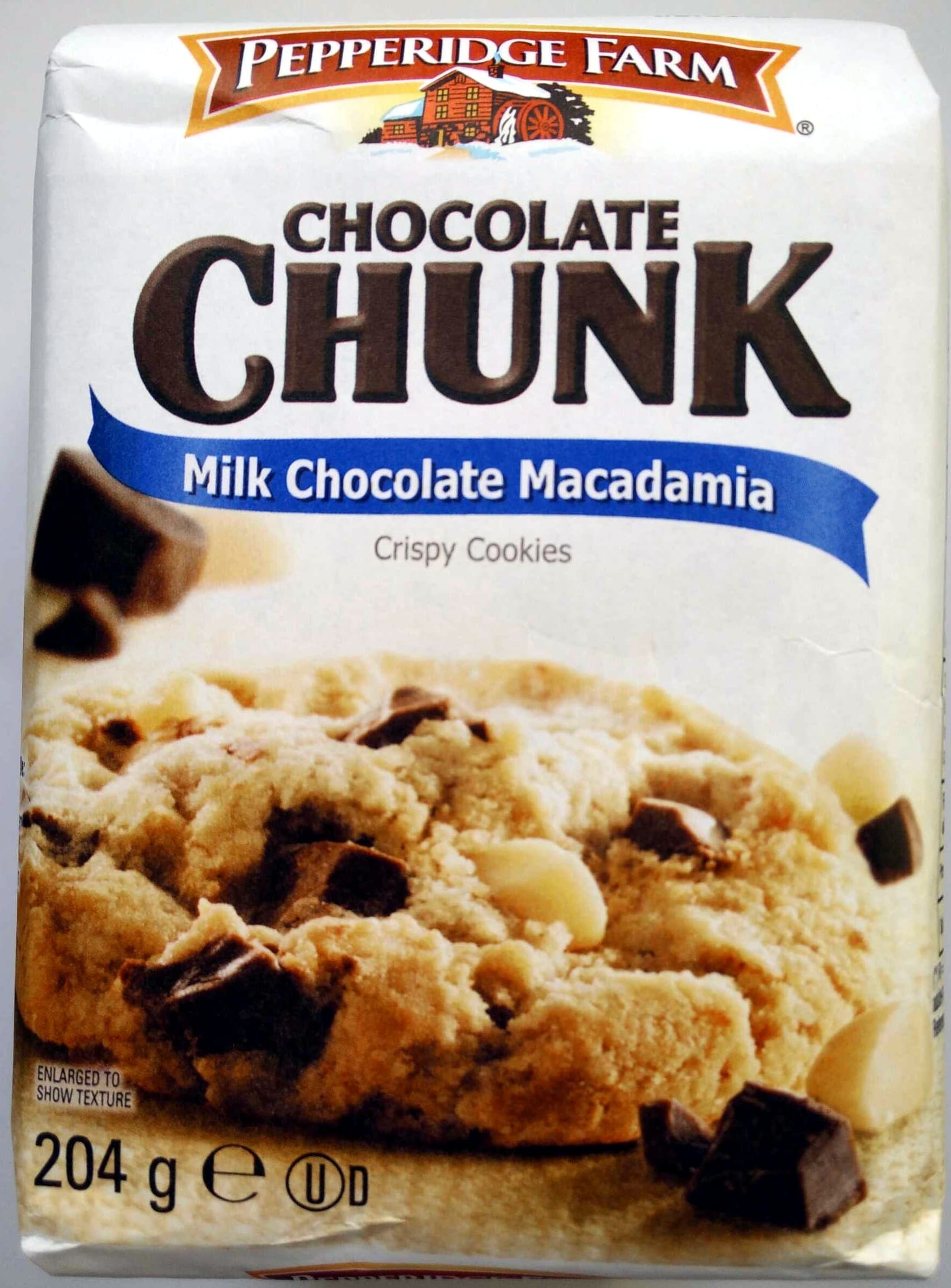 Chocolate Chunk Chocolate Chunk Milk Chocolate Macadamia Crispy Cookies packshot