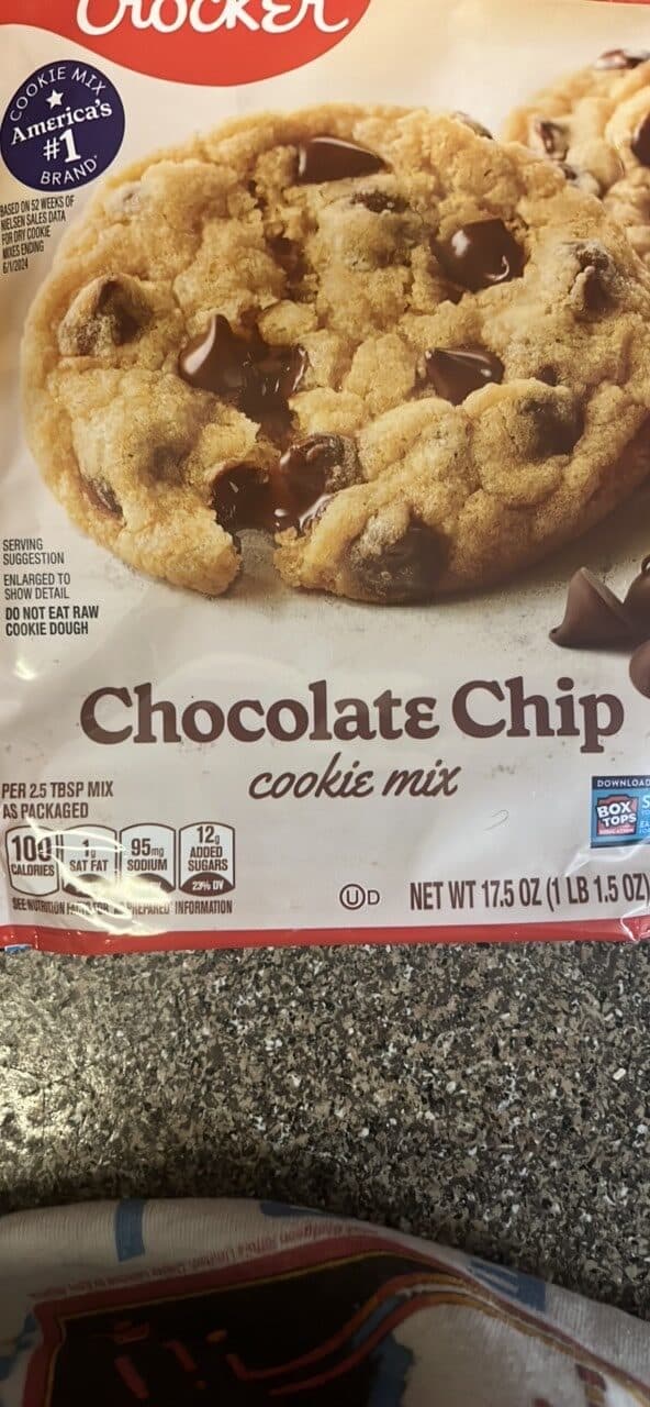 Betty Crocker Chocolate chip cookie mix packshot
