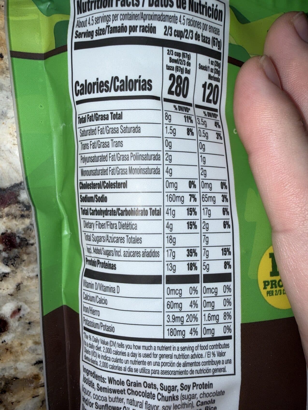 Nature Valley Granola Oats & Dark Chocolate packshot