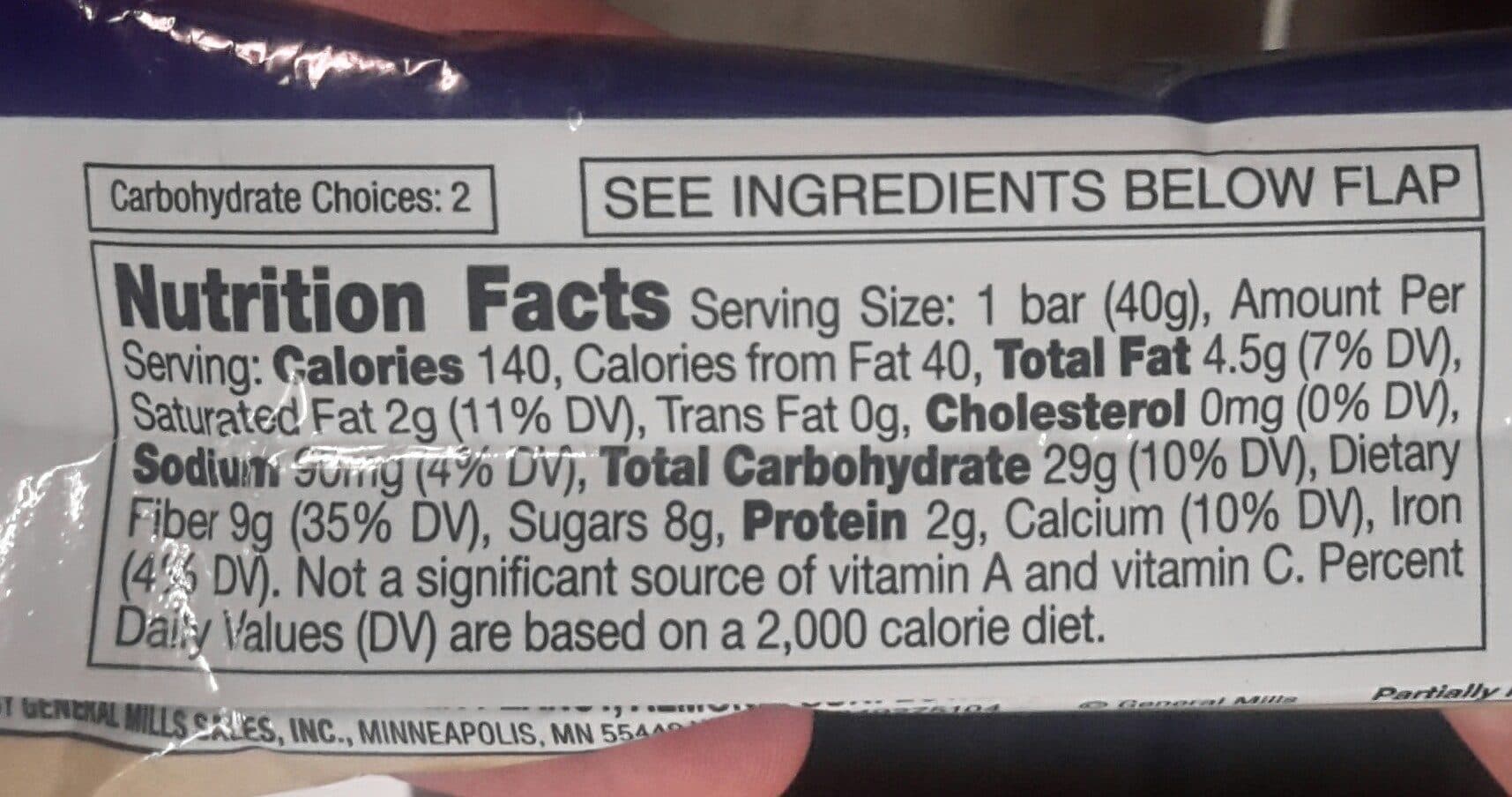 Fiber one Chewy Bar packshot