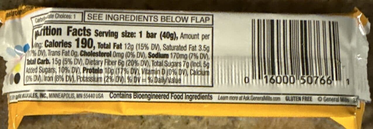 Nature Valley Peanut Butter Dark Chocolate packshot