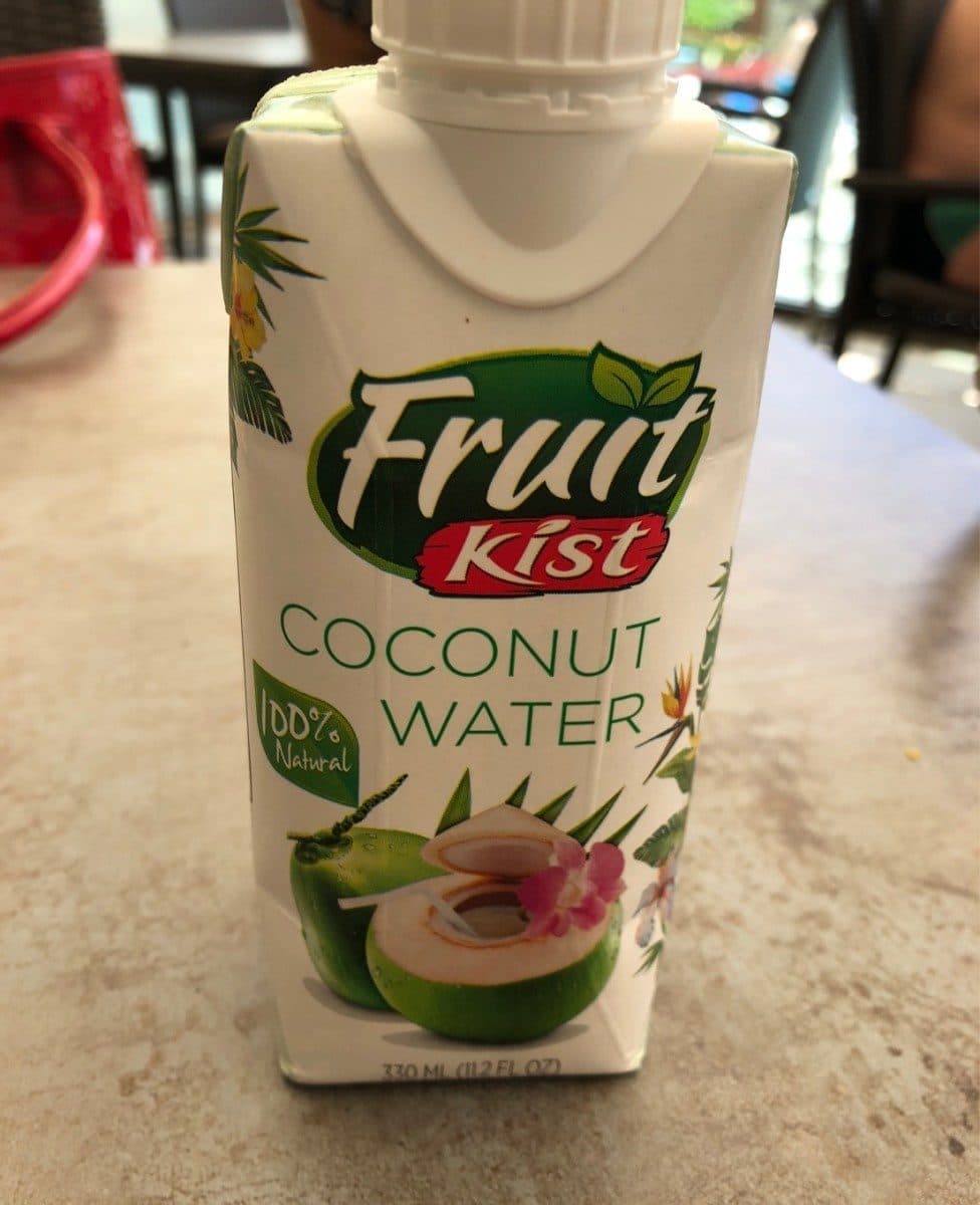 Open Food Facts Coconut water packshot