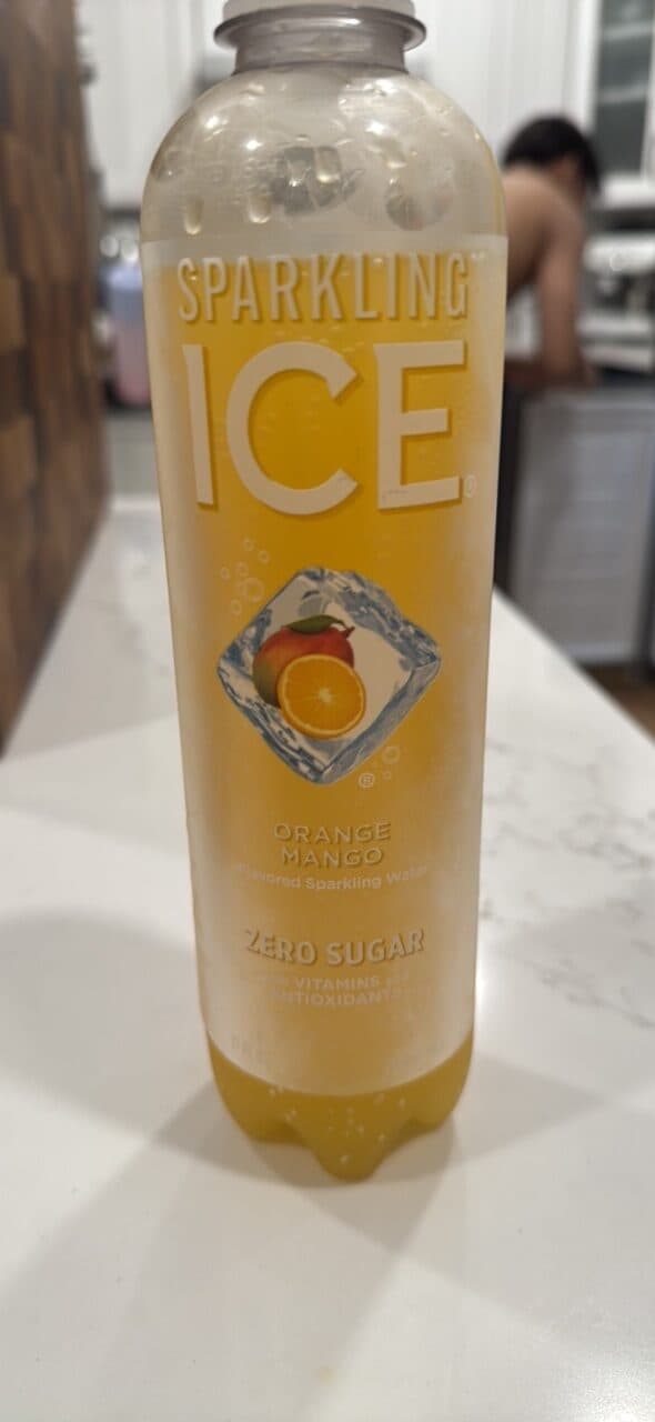 Sparkling Ice Orange Mango Flavored Sparkling Water packshot