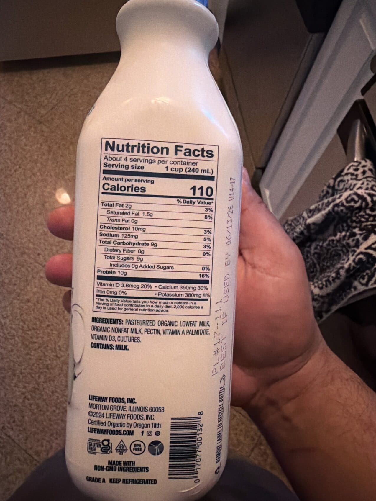 Lifeway Organic Kefir cultured lowfat milk packshot