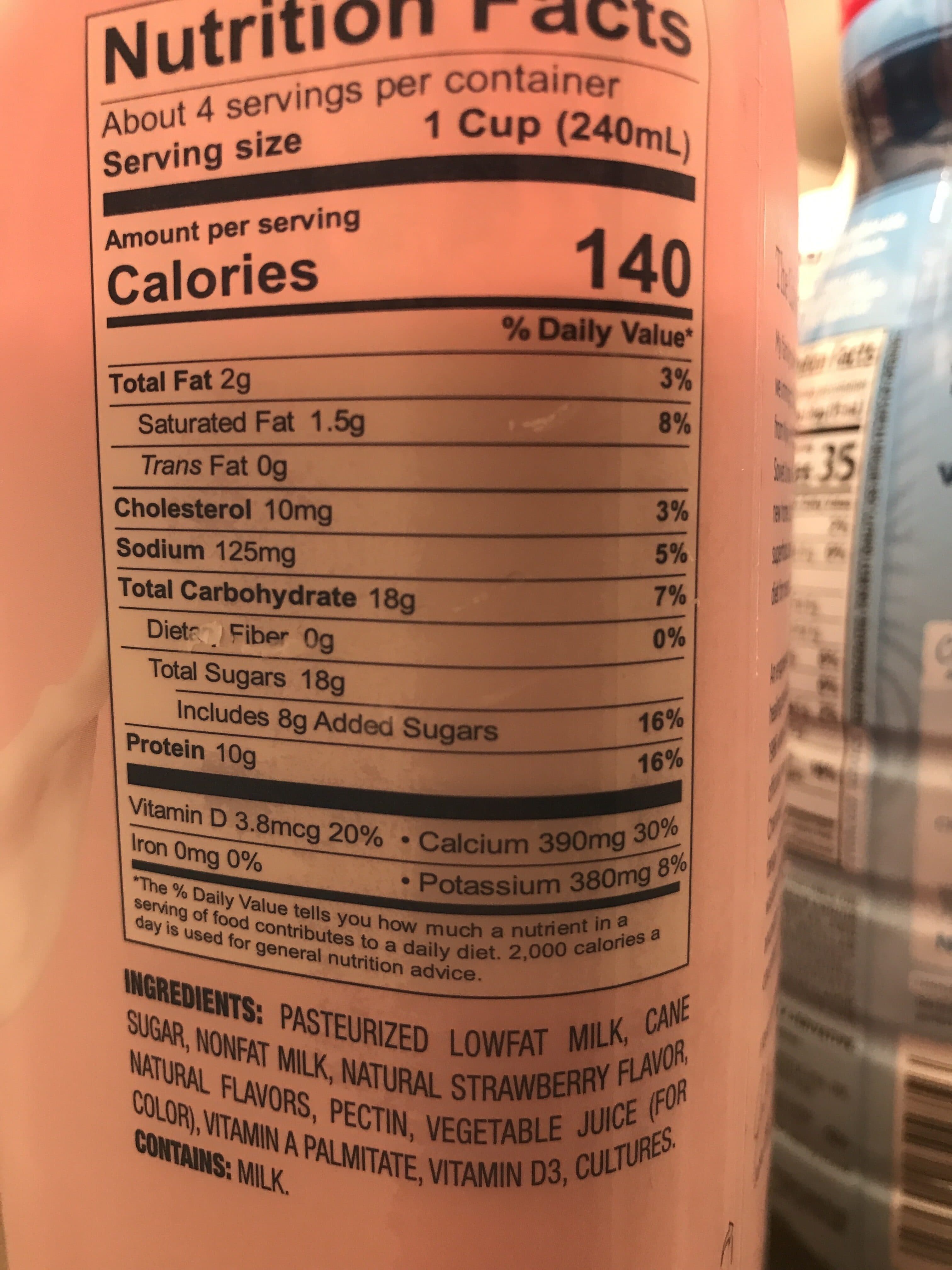 Lifeway Strawberry kefir cultured lowfat milk, strawberry packshot