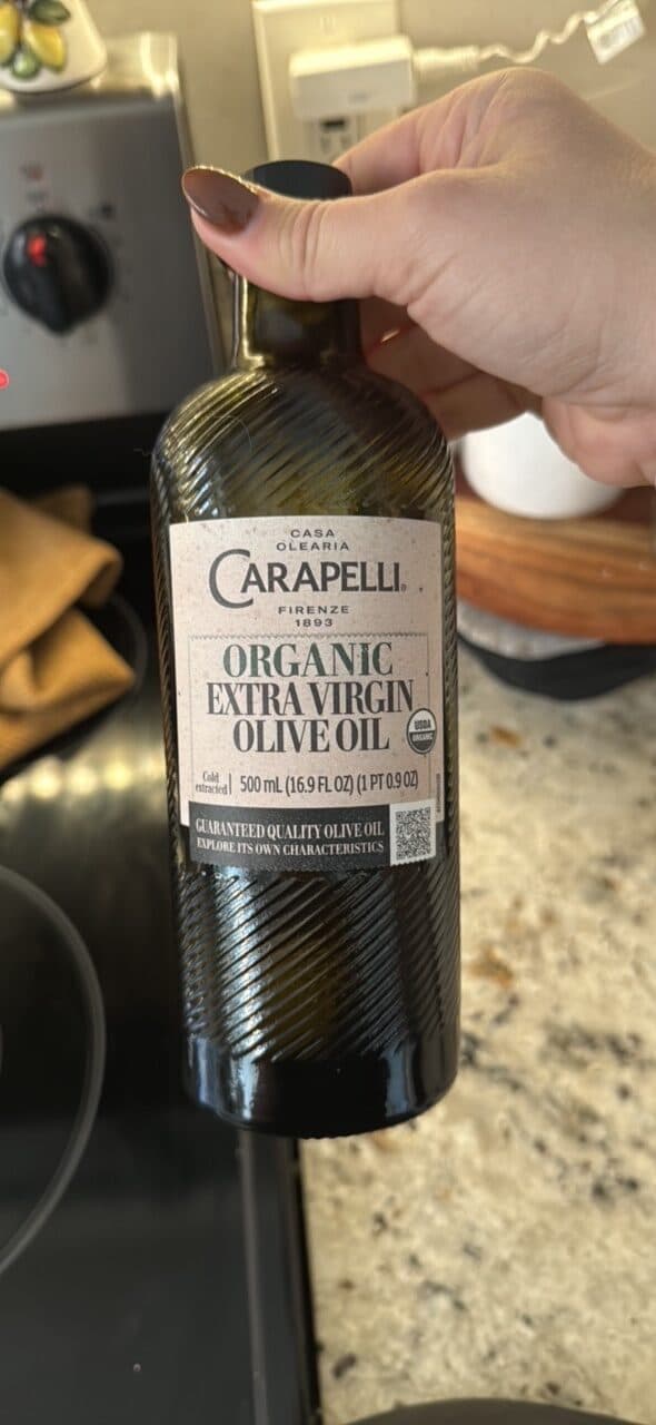 Carapelli Organic Extra Virgin Olive Oil packshot