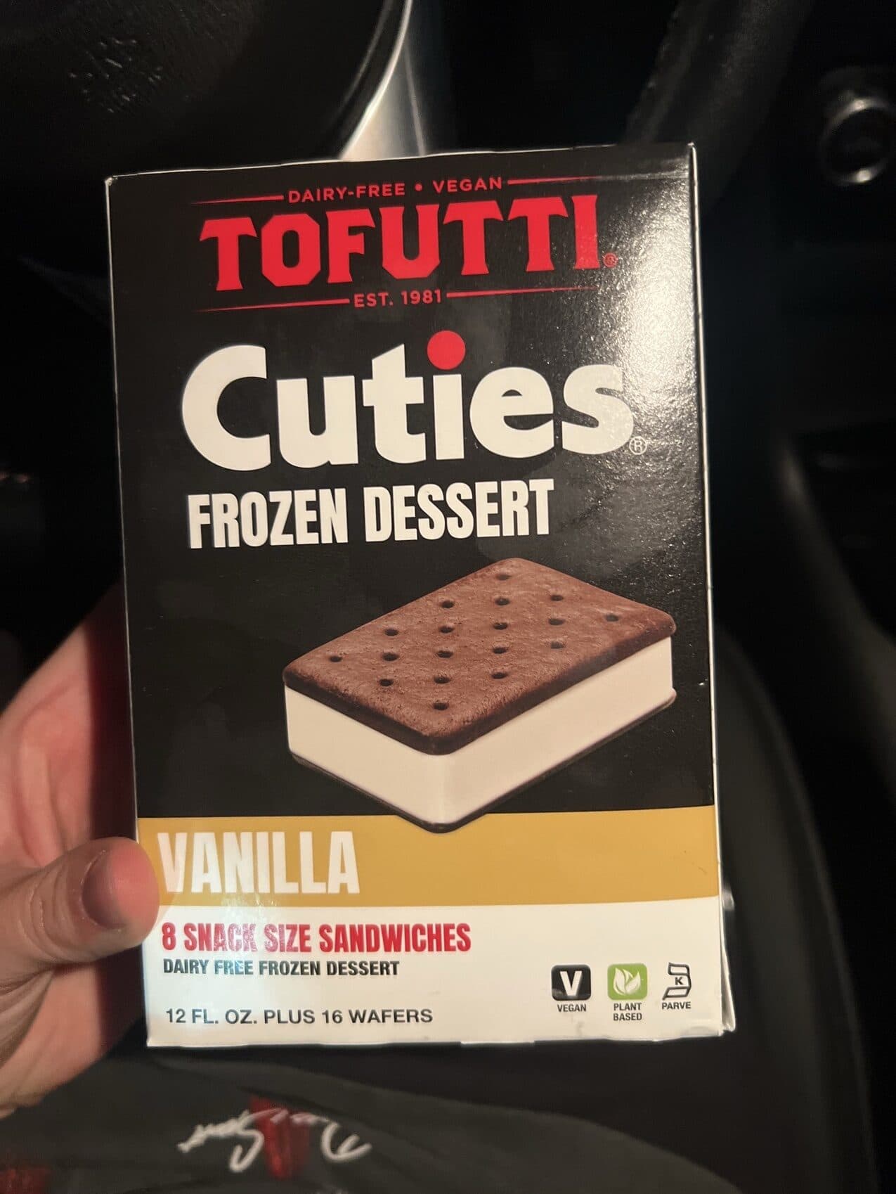 Tofutti Dairy Free Frozen Dessert Sandwiches packshot