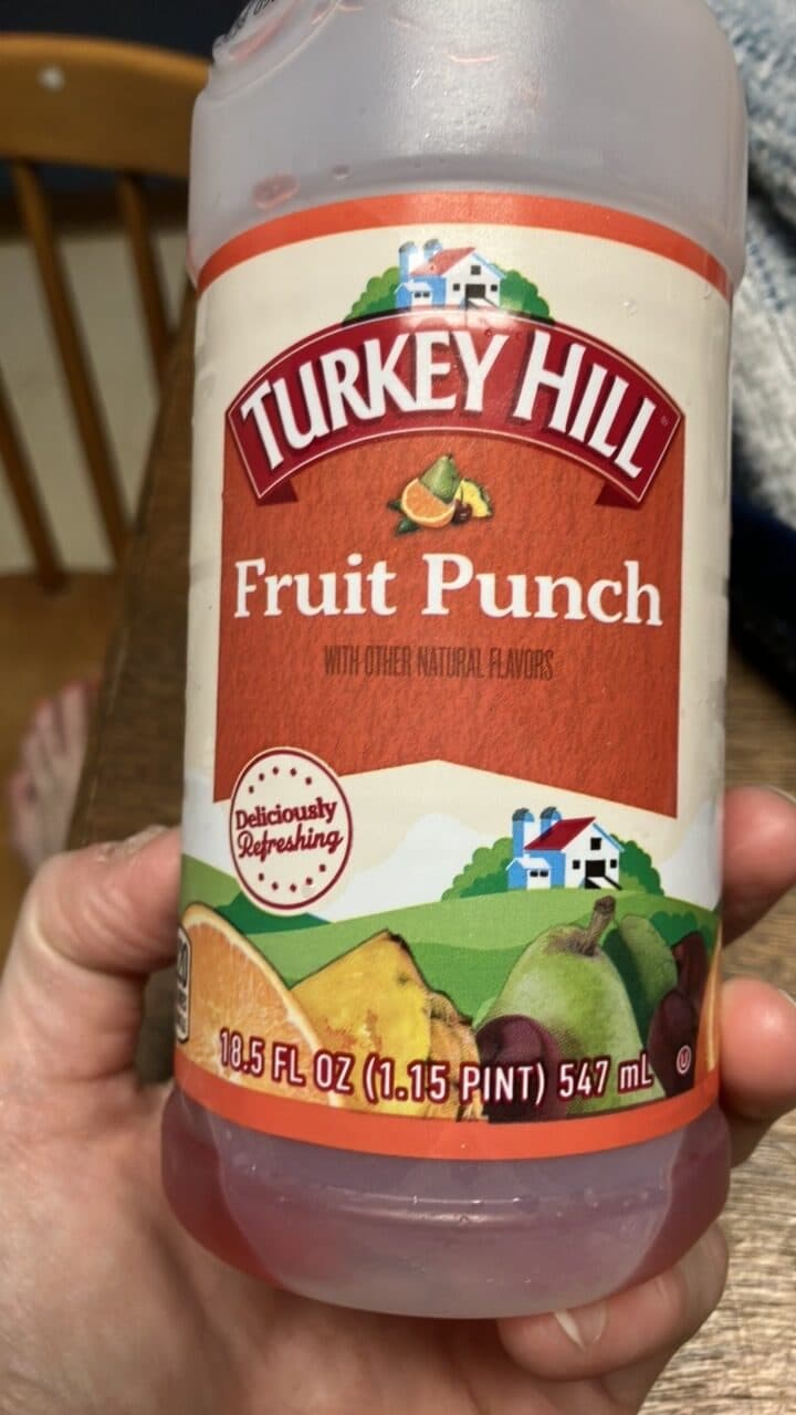 Turkey Hill Fruit Punch packshot