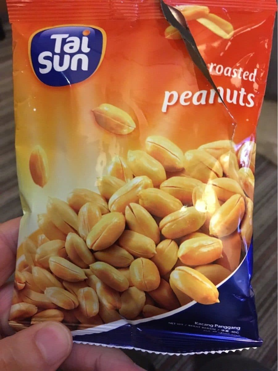 Tai Sun Roasted peanuts packshot