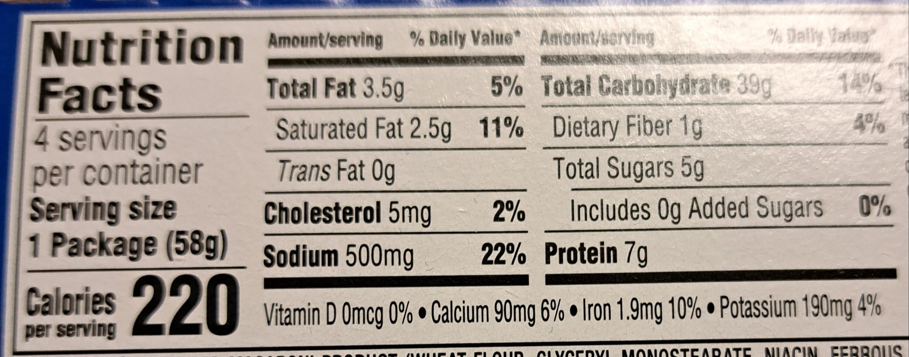 Kraft mac & cheese triple cheese packshot