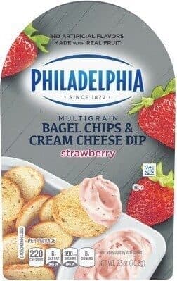 PHILADELPHIA bagel chips & cream cheese dip strawberry packshot