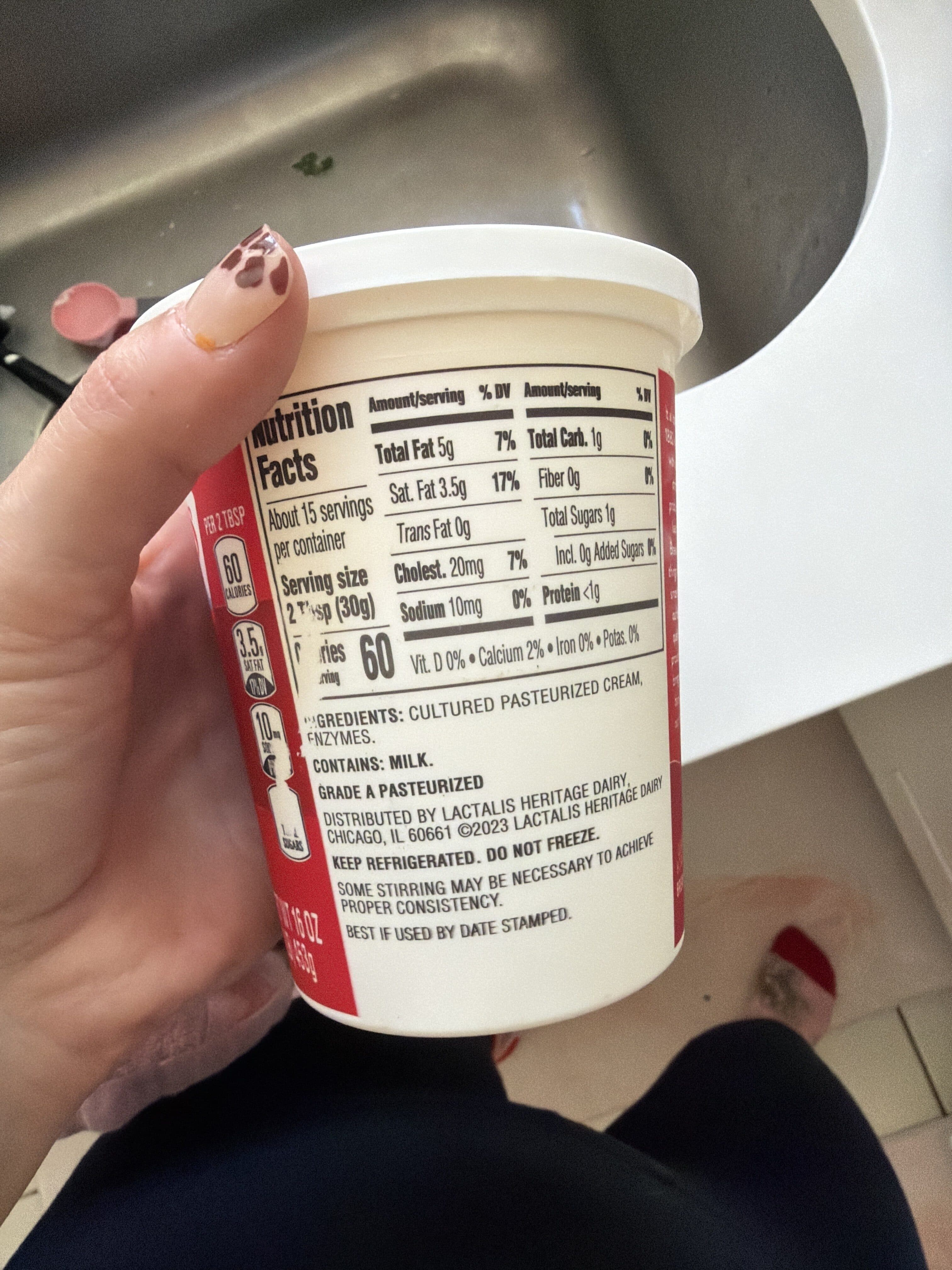 Breakstone's All Natural Sour Cream packshot