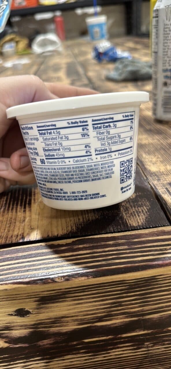 Lucerne Whipped Mixed Berry Cream Cheese Spread packshot