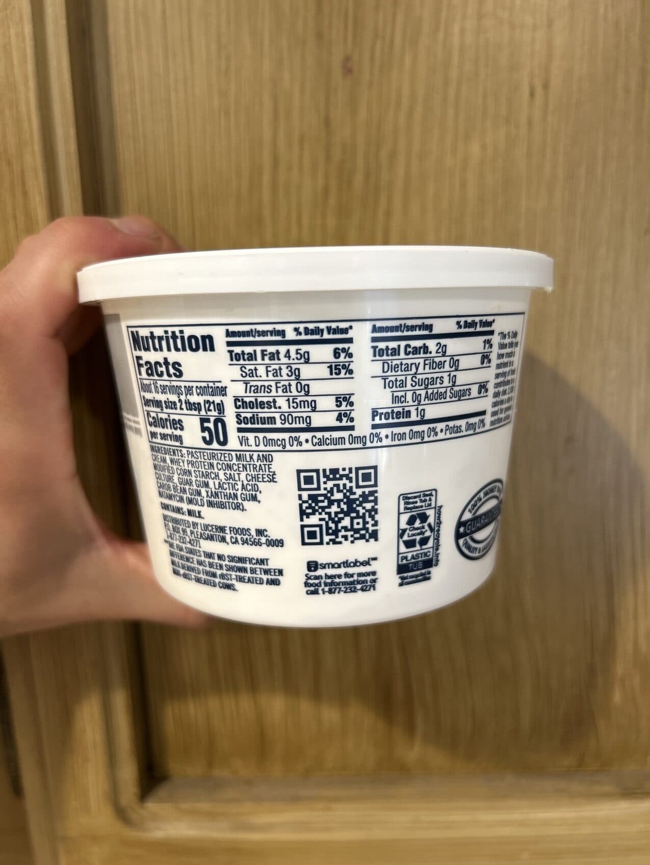 Lucerne Cream Cheese Spread packshot