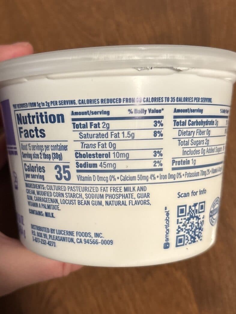 Lucerne light Sour Cream packshot