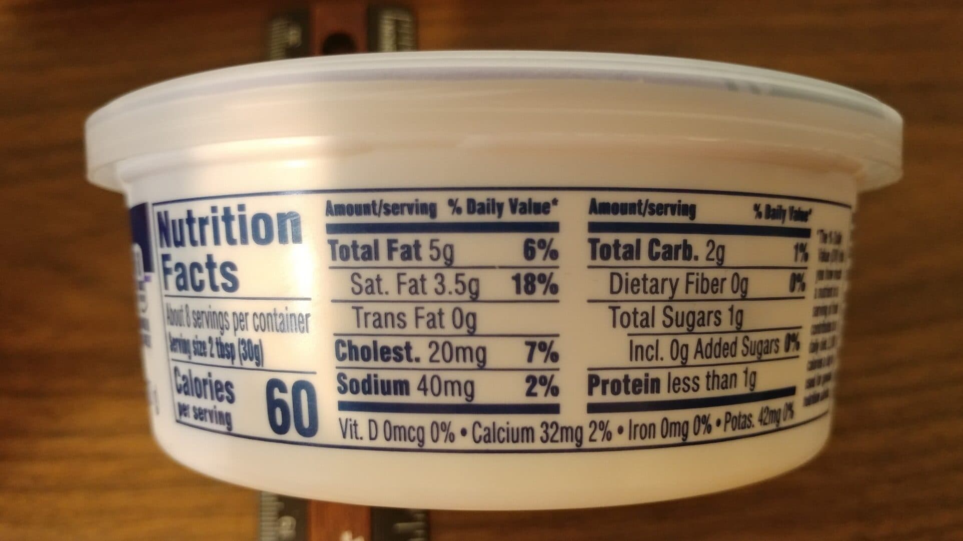 Lucerne Dairy Farms Sour Cream packshot