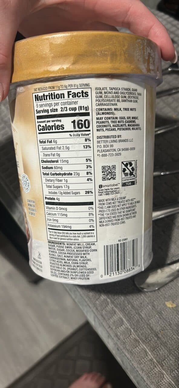 Signature Select Simply Churned Mocha Almond Fudge packshot