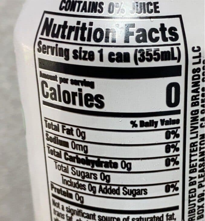 Signature Select Lime Flavored Seltzer Water packshot