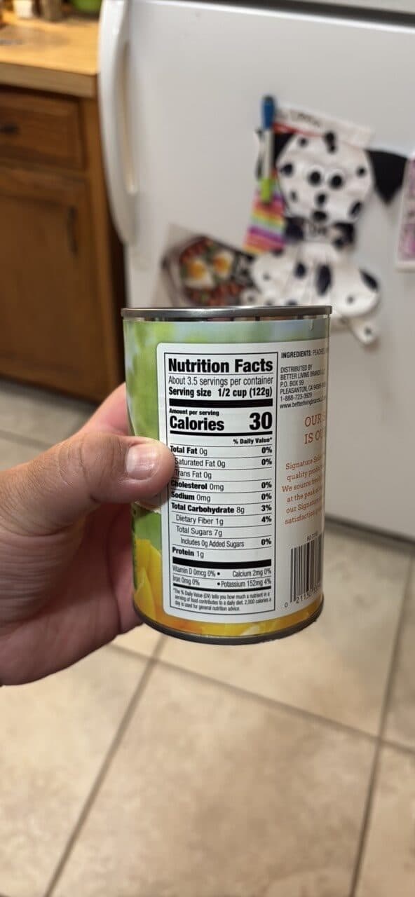 Signature Select Sliced Peaches packshot