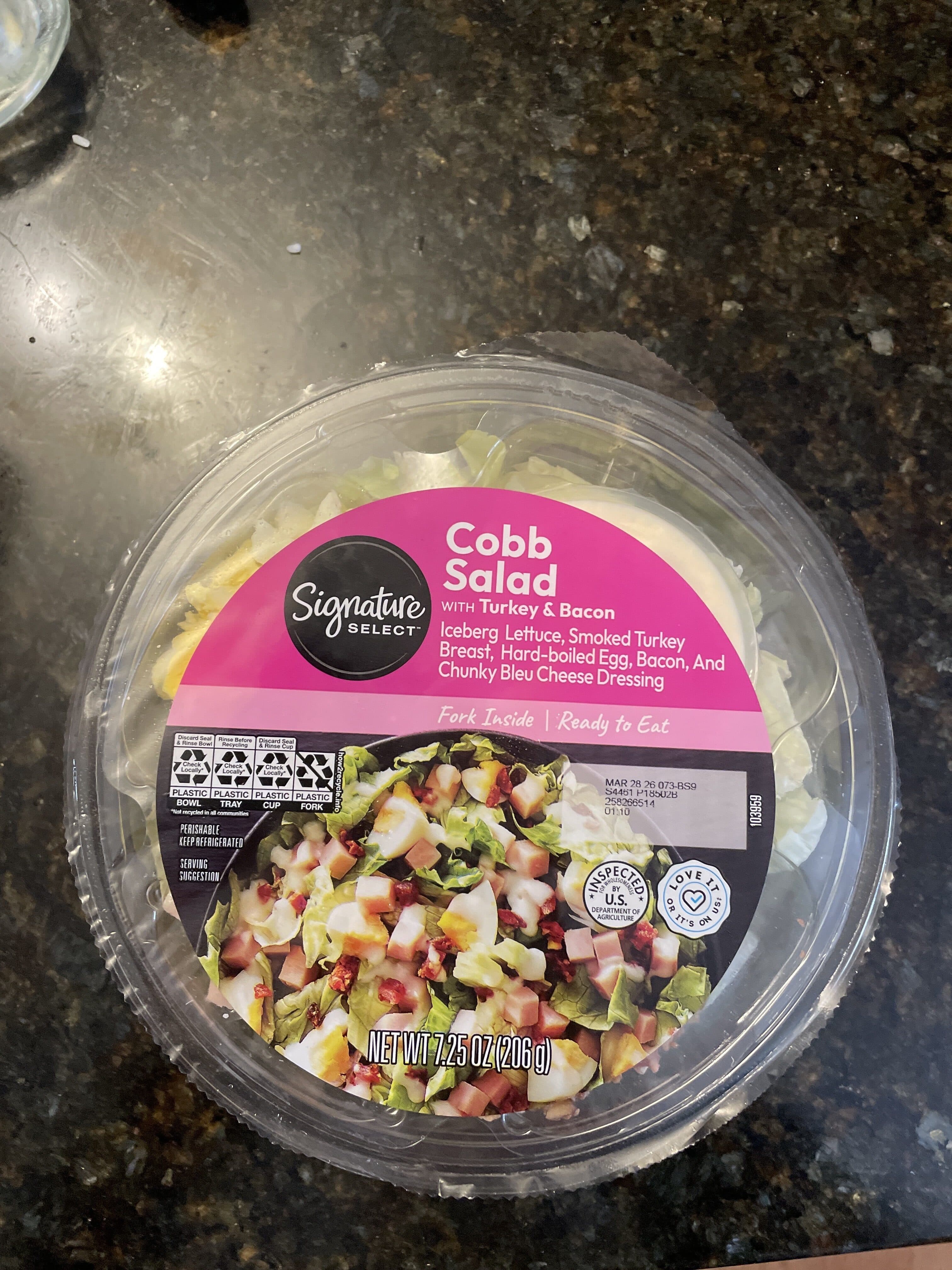 Signature Select Cobb Salad packshot
