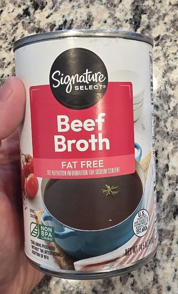 Signature Kitchens Beef Broth packshot