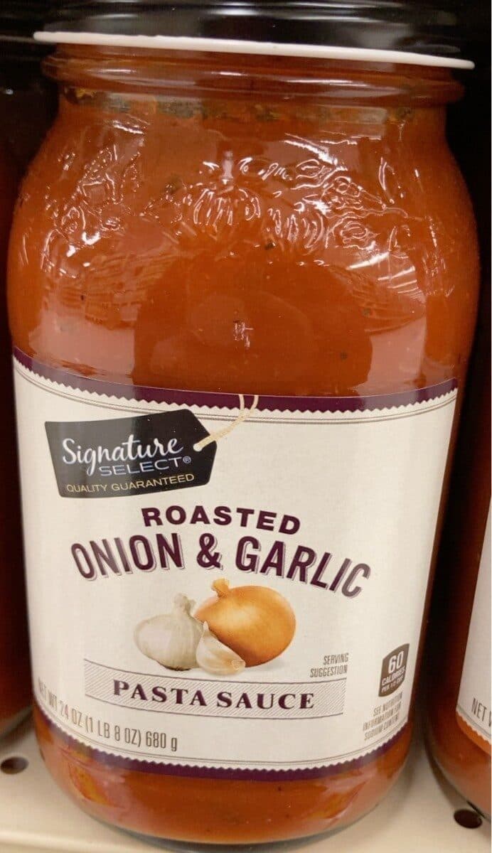Signature Select Roasted Onion & Garlic Classic Italian Style Pasta Sauce packshot