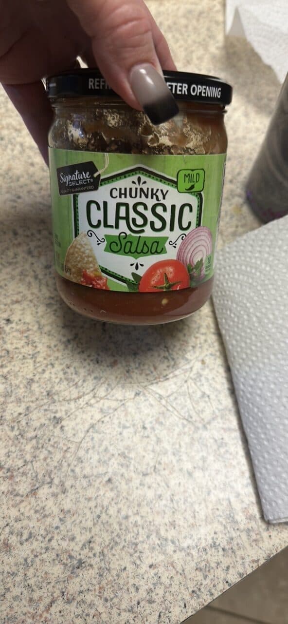 Signature Select Chunky Classic Salsa packshot