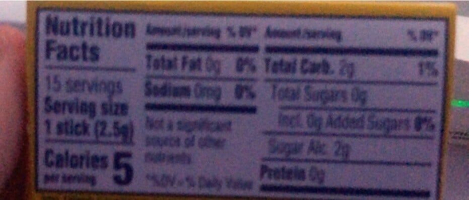 Wrigley's Wrigley's starburst sugarfree gum strawberry packshot