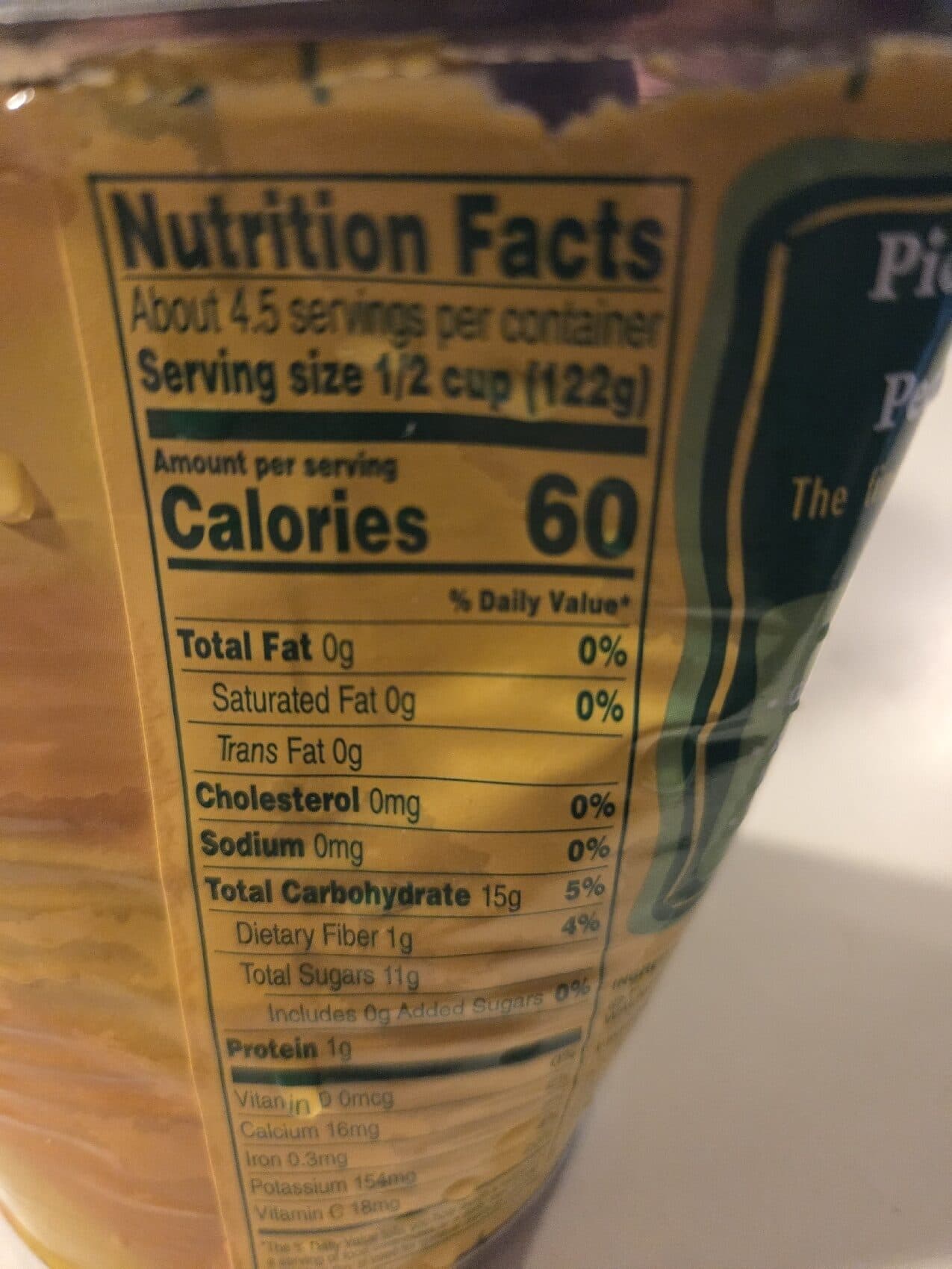 Del Monte Pineapple Chunks packshot