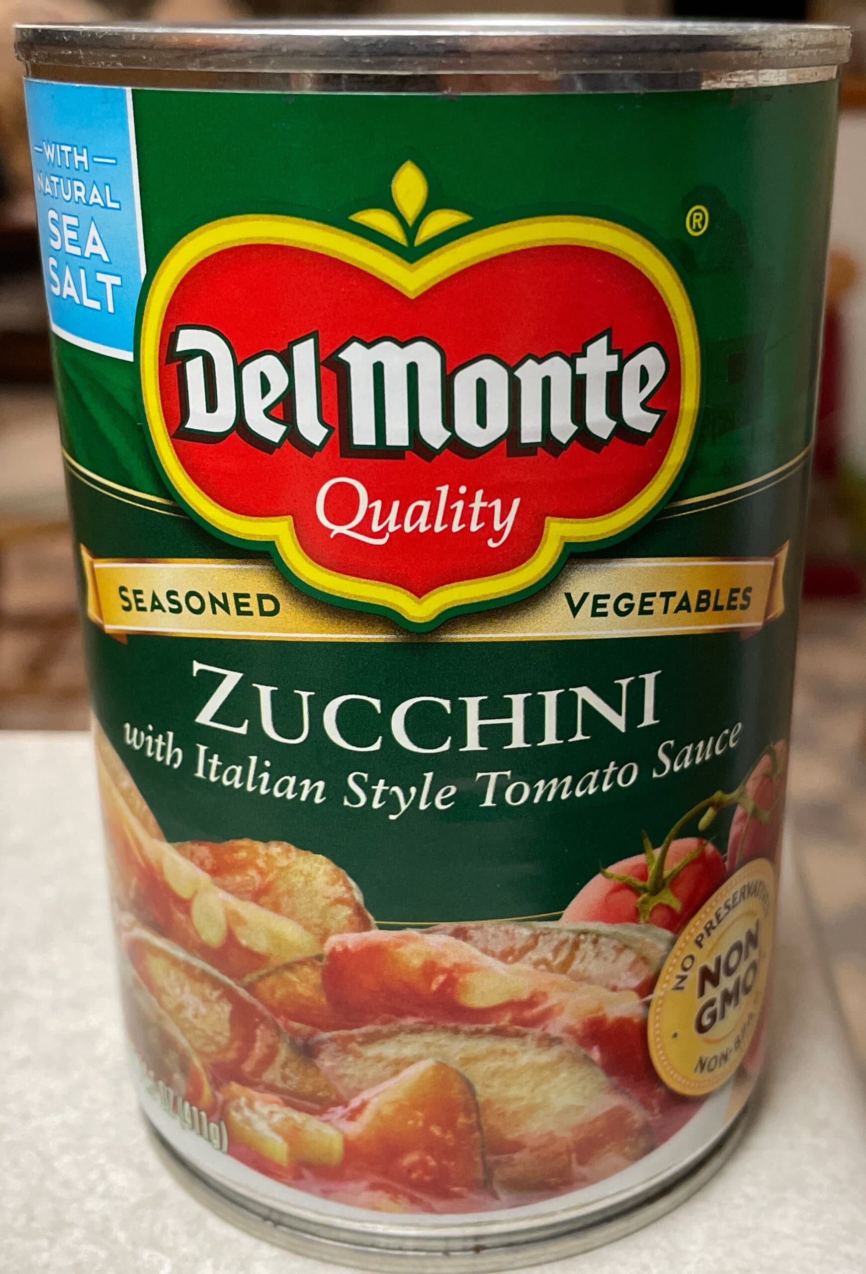 Del Monte ZUCCHINI with Italian Style Tomato Sauce packshot