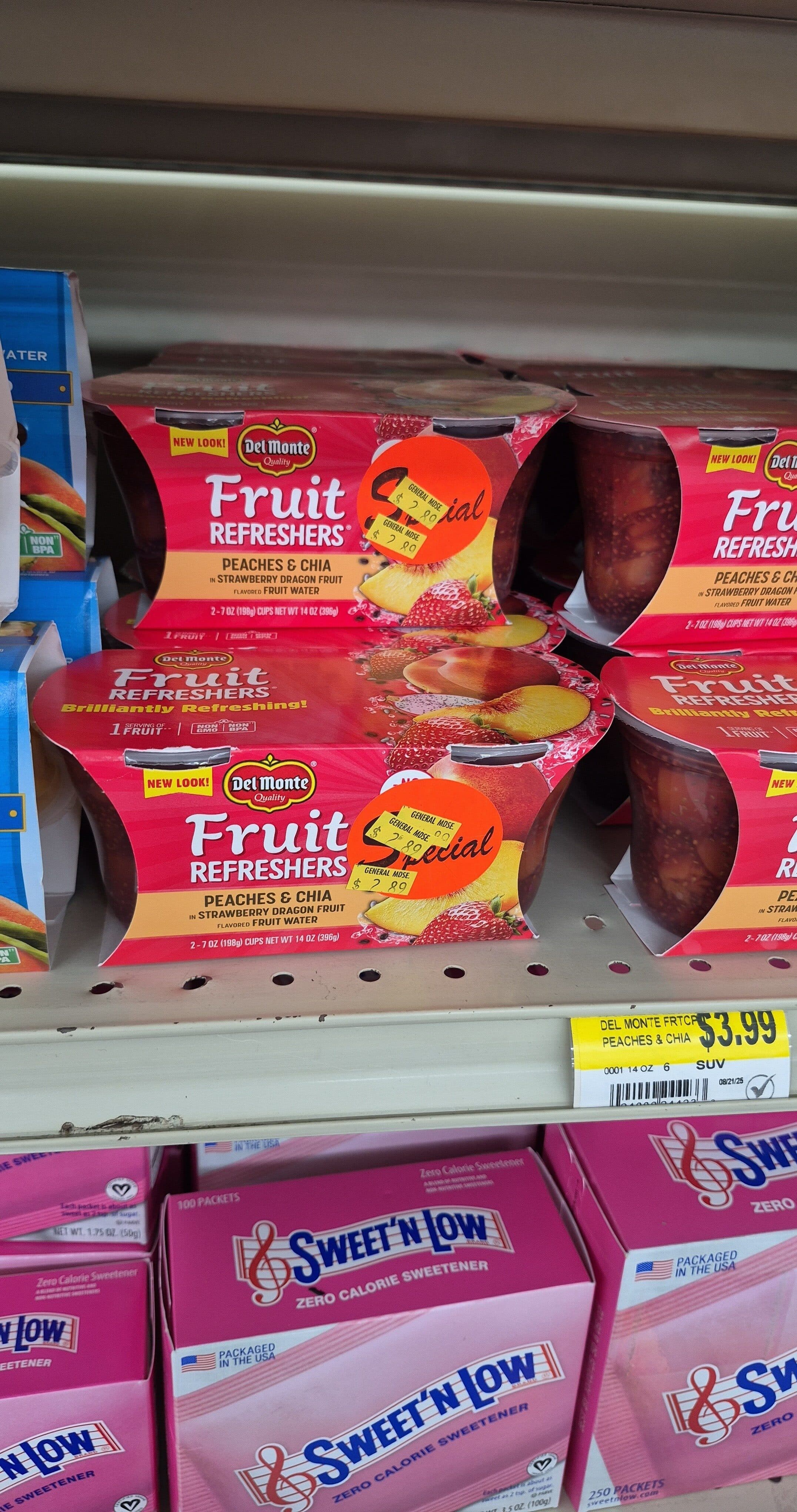 Del Monte Fruit & Chia packshot