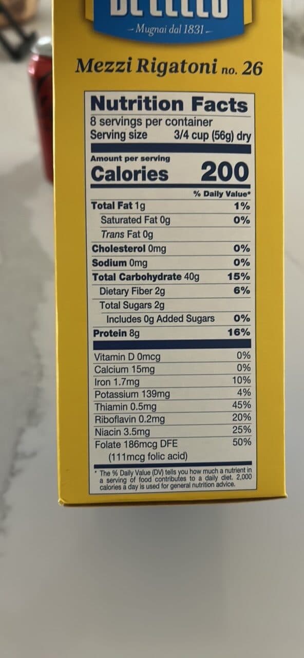 De Cecco Mezzi Rigatoni no. 26 packshot