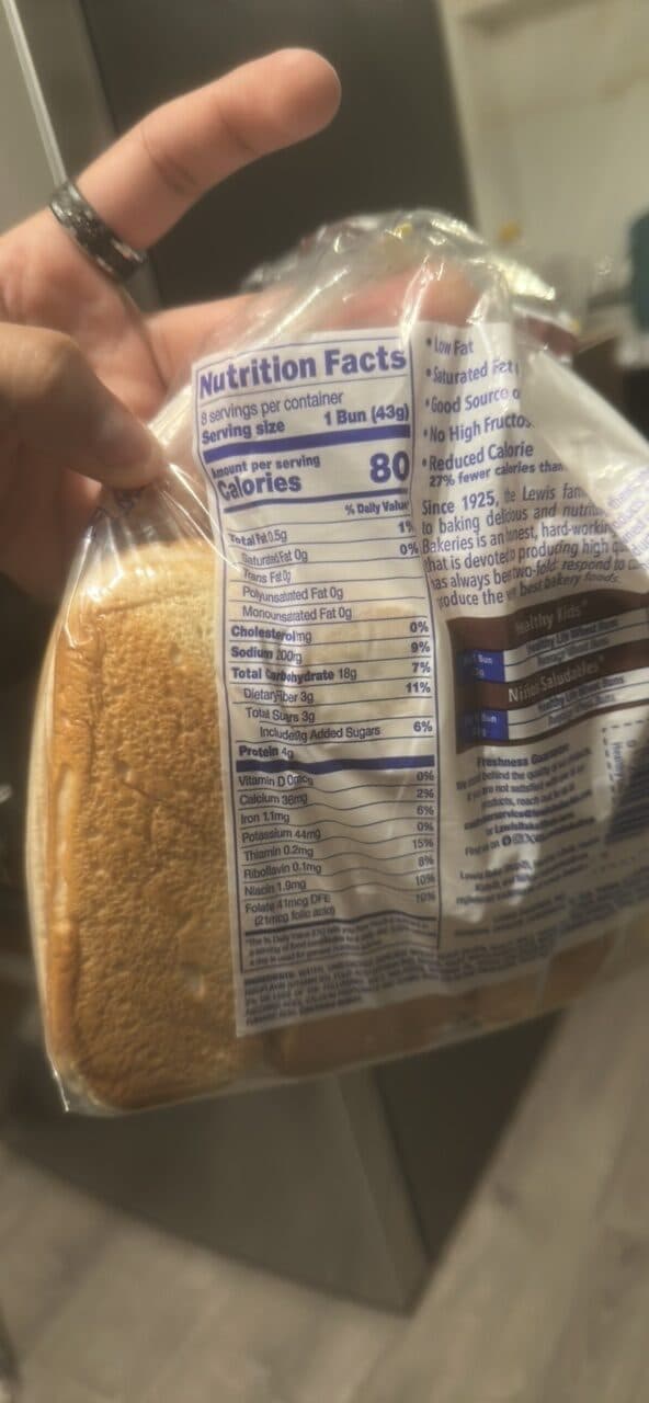 Healthy Life Wheat Hot Dog Buns packshot