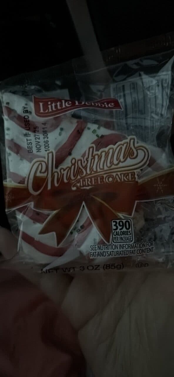 Little Debbie Christmas Tree Cake packshot