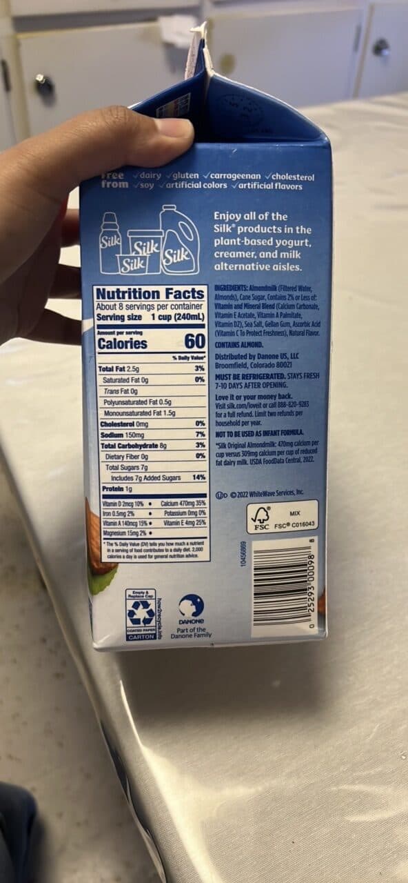 Silk Almondmilk packshot
