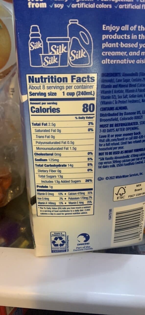 Silk Almondmilk packshot