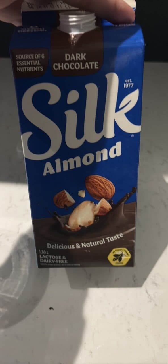 Silk Dark Chocolate Almond packshot